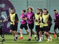 尼斯发布备战花絮，转会期更衣室发声，意甲任务艰巨，轮换策略成焦点的简单介绍-爱游戏娱乐平台